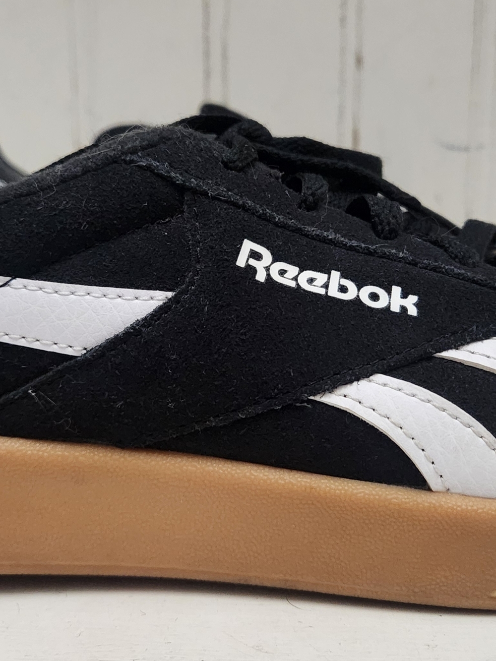 Reebok Smash Edge Sneakers
Men’s Size 8.5 Classic